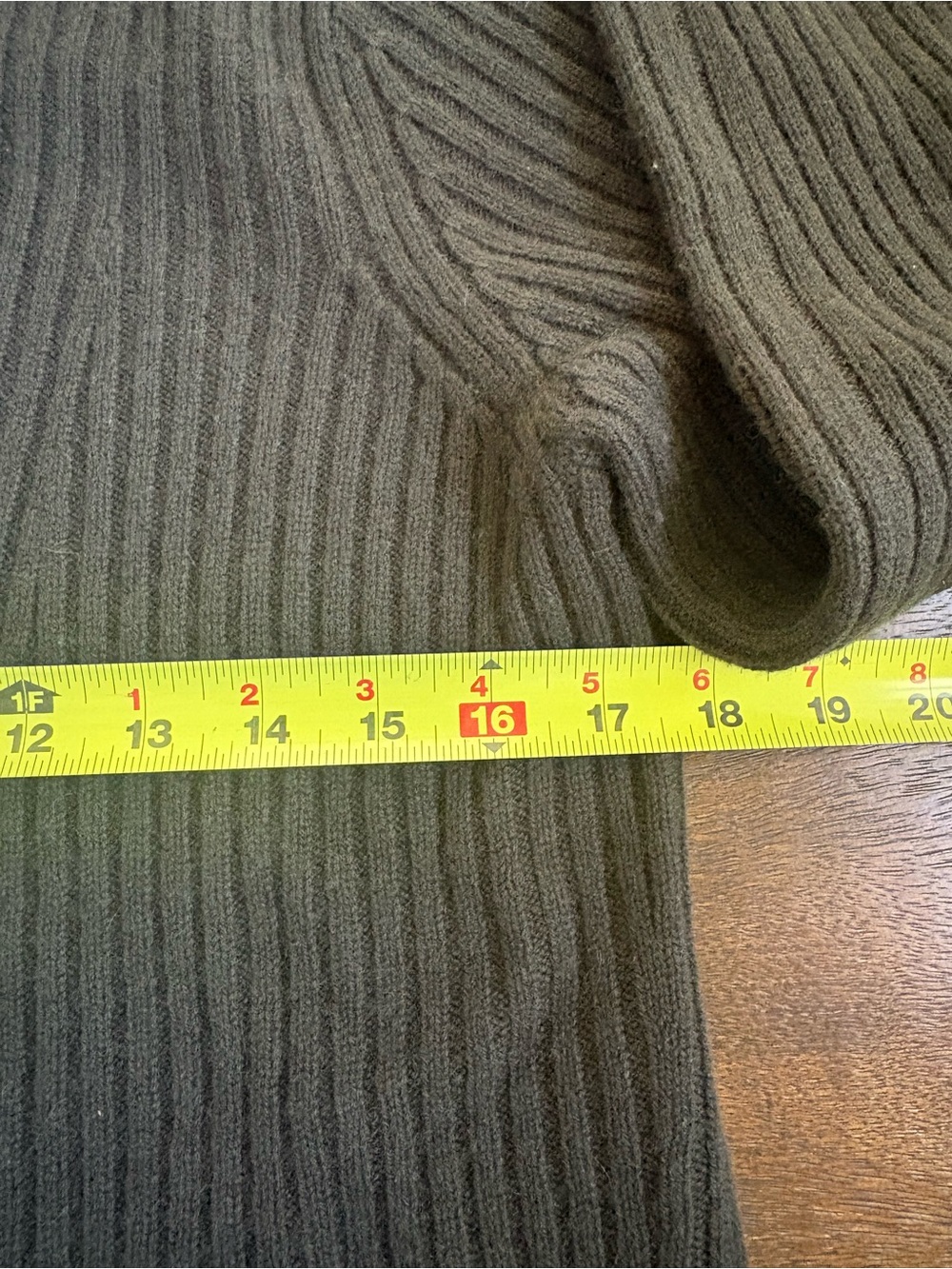 VINCE Ribbed Wool & Cashmere Mock Neck Sweater Size Small Olive Green MSRP $365 - Picture 8 of 9